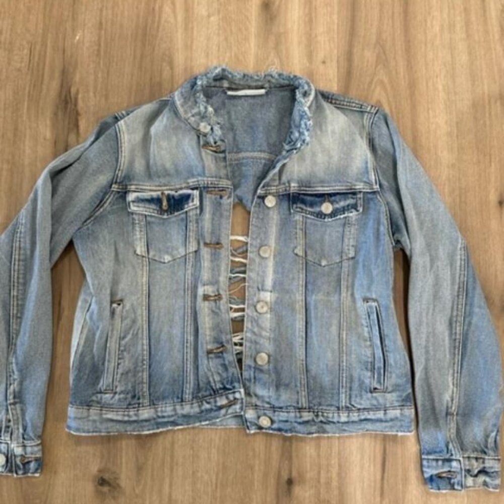 Noisy May Ripped Jean Jacket. Size Large